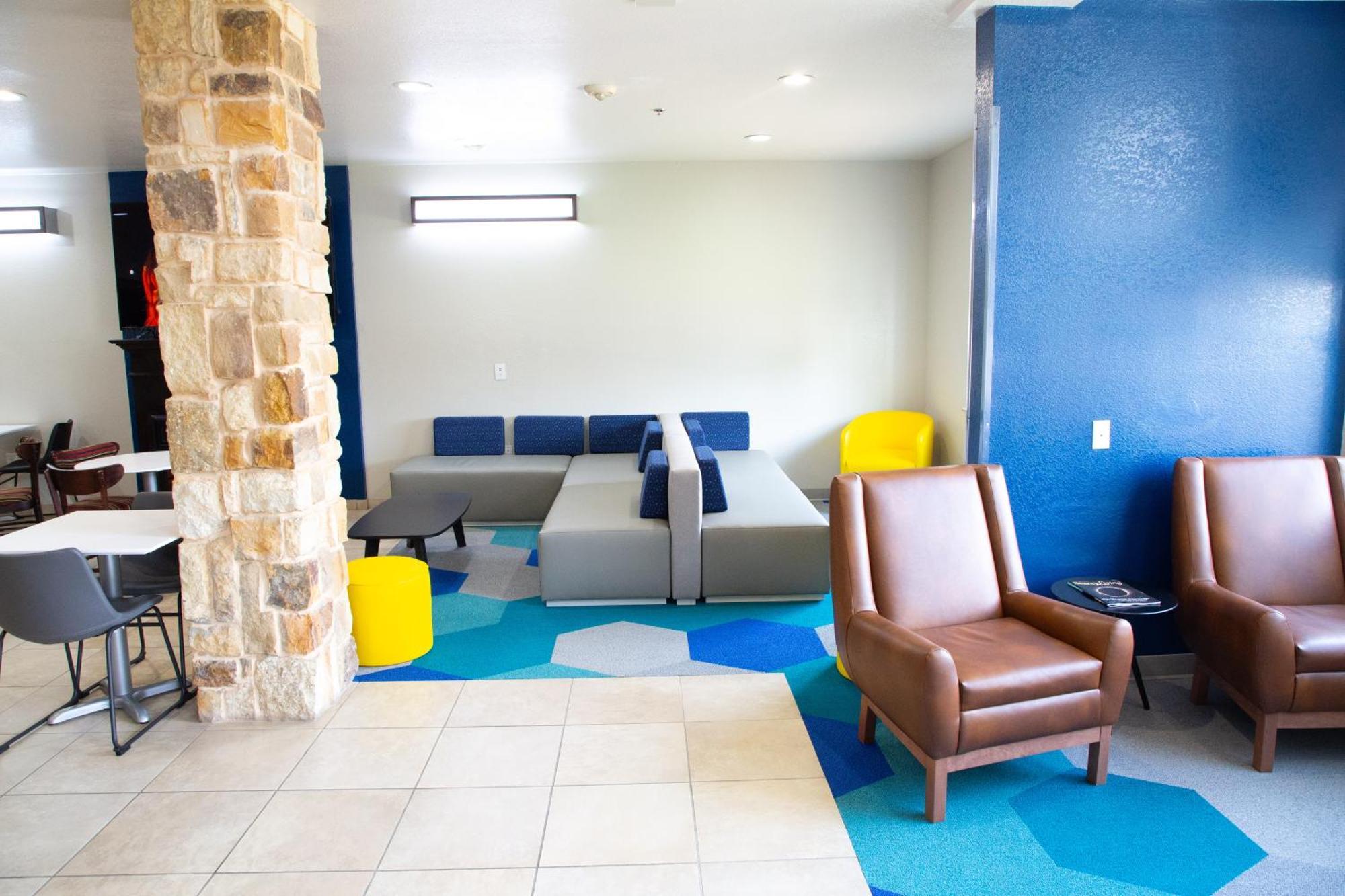 Microtel Inn & Suites By Wyndham Searcy Eksteriør billede